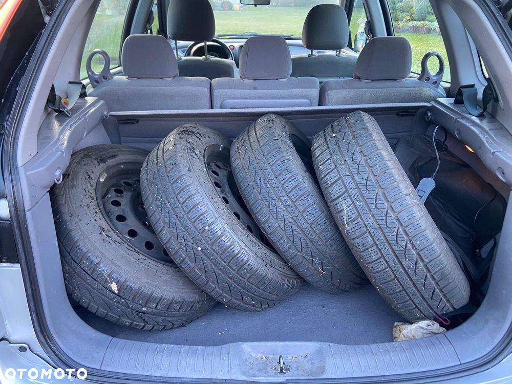 Nissan Almera Tino 1.8 Acenta - 11