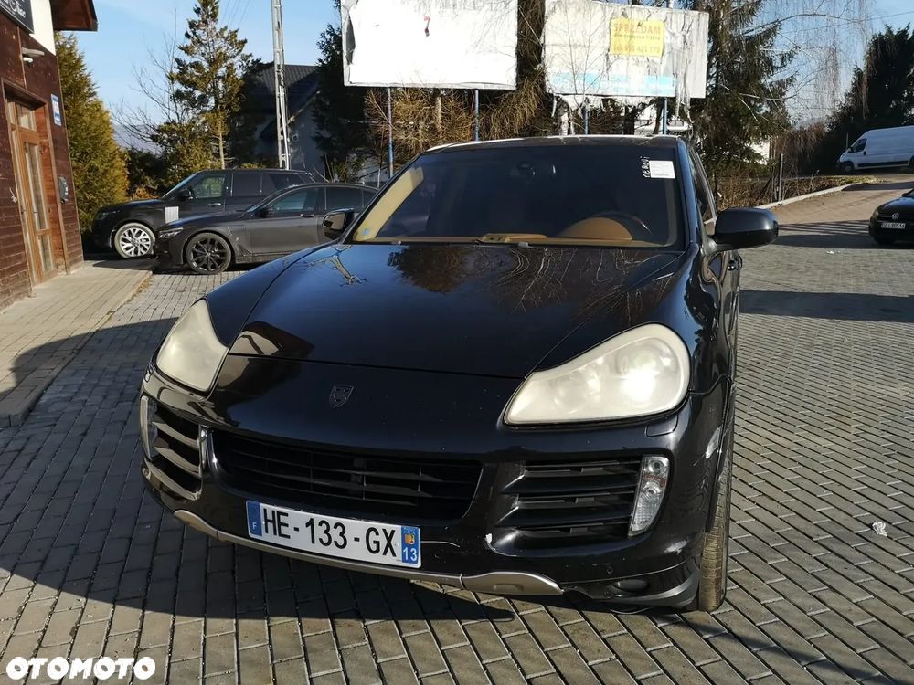Porsche Cayenne - 6