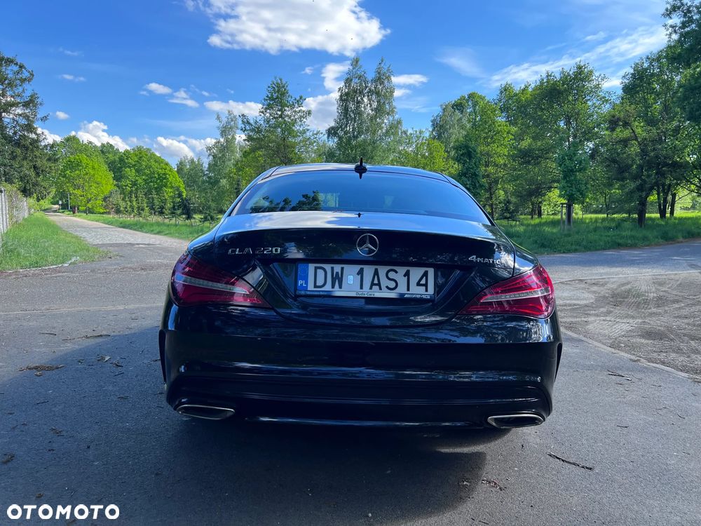 Mercedes-Benz CLA 220 4-Matic - 6