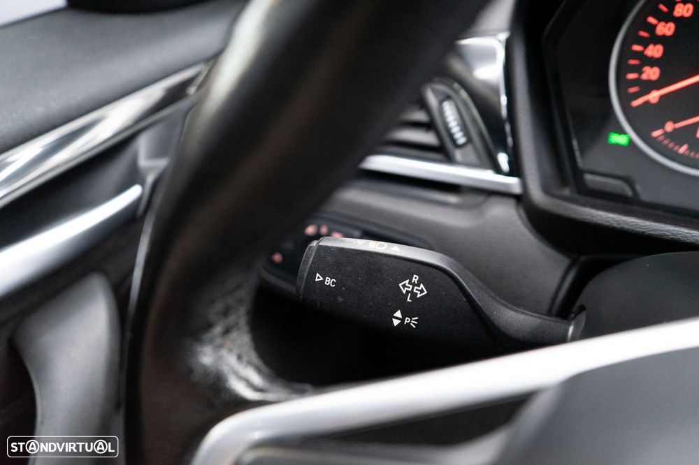 BMW X1 18 d sDrive Line Sport - 35