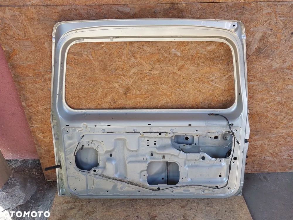 klapa tylna tył toyota land cruiser j90 95 - 6