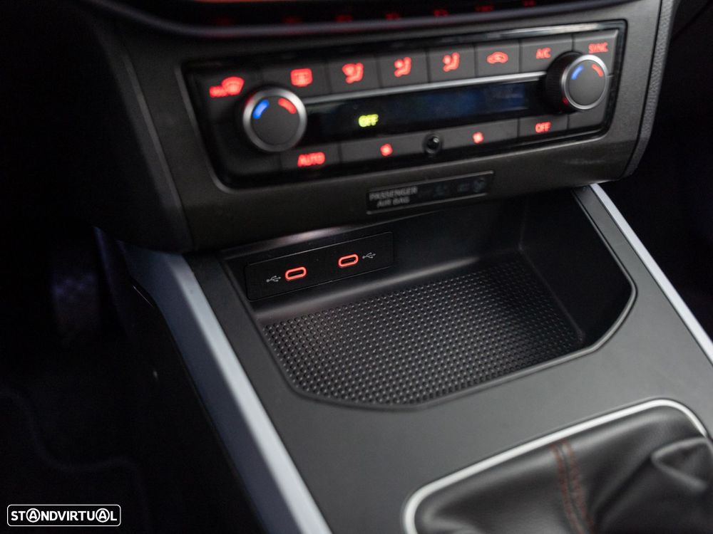 SEAT Arona 1.0 TSI FR - 24