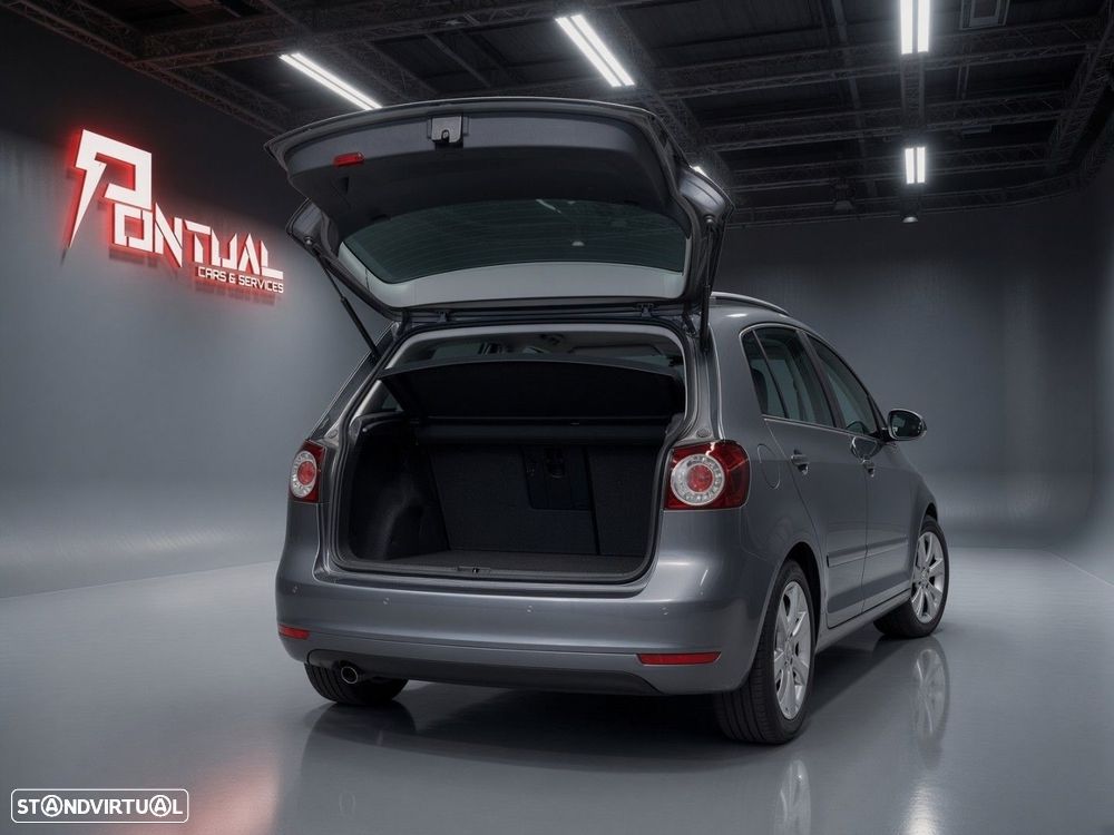 Volkswagen Golf Plus 1.6 TDi DPF BlueMotion Comfortline — fotografia 8