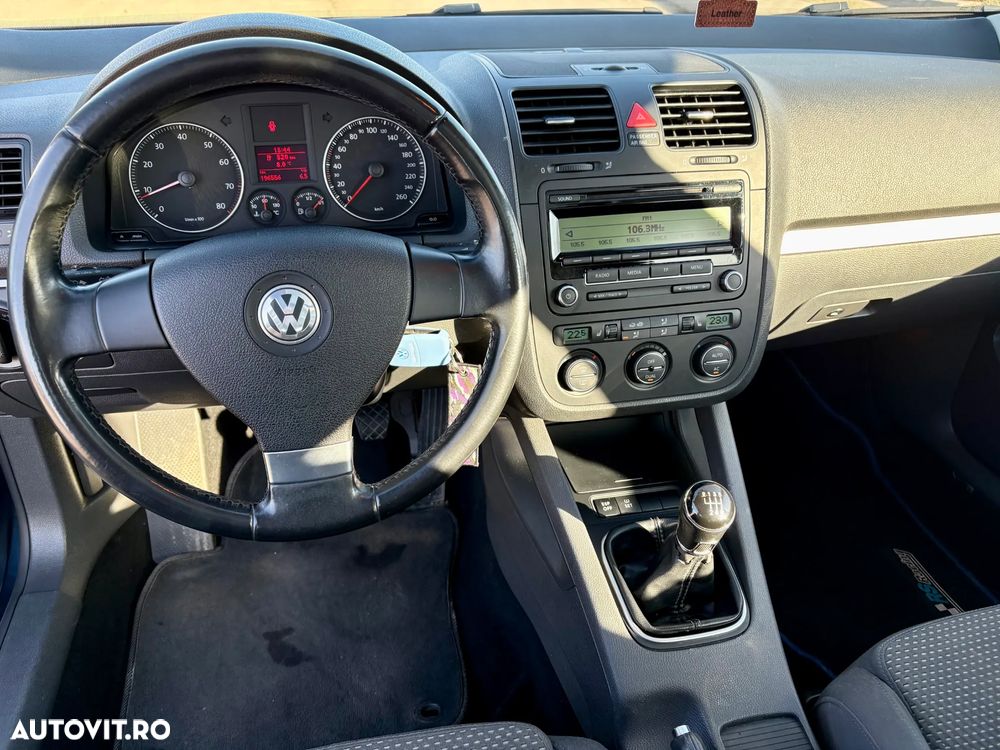 Volkswagen Golf 1.4 TSI Highline - 24