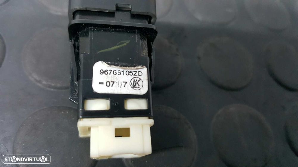 CONTROLE DE ABERTURA DE TRONCO/PORTÃO CITROEN C-ELYSÉE SEDUCTION - 2