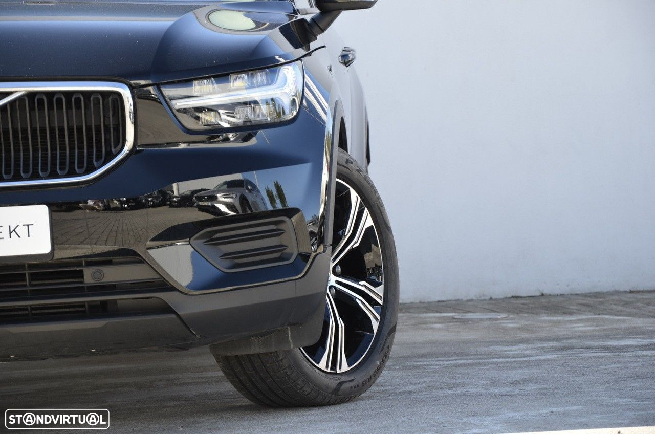 Volvo XC 40 1.5 T2 Momentum Core - 25
