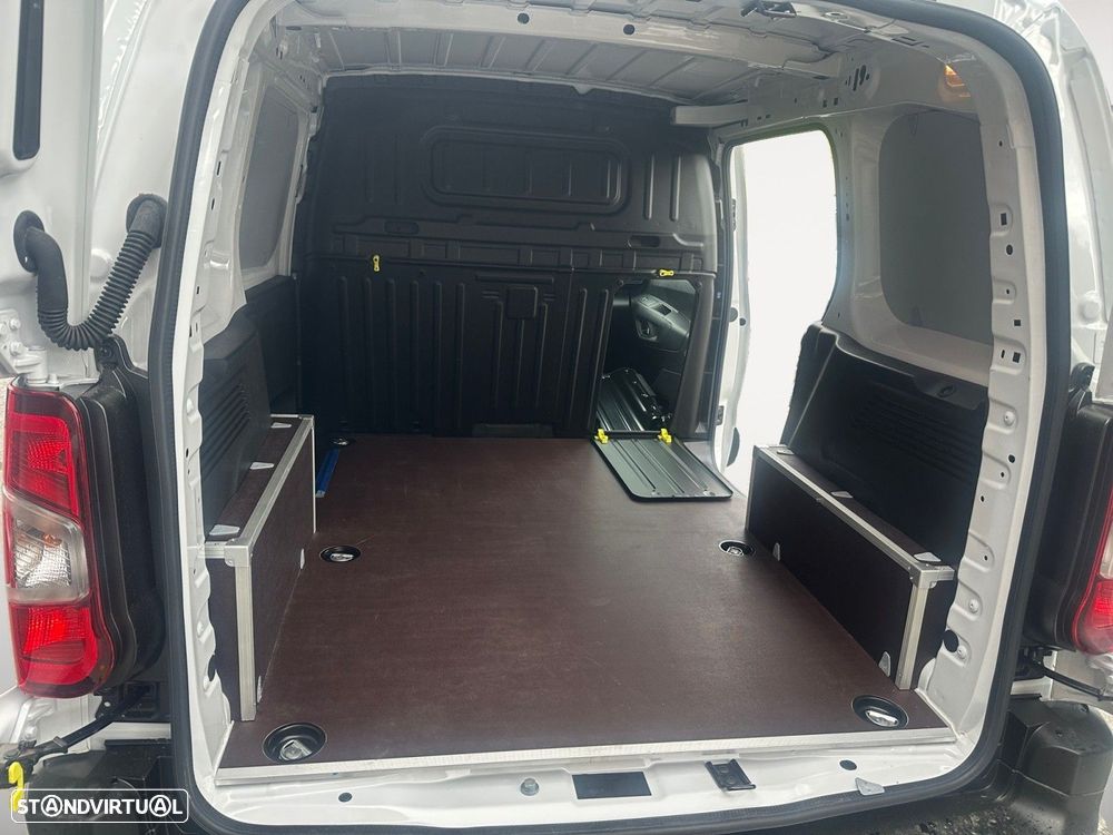 Opel Combo Outro - 13