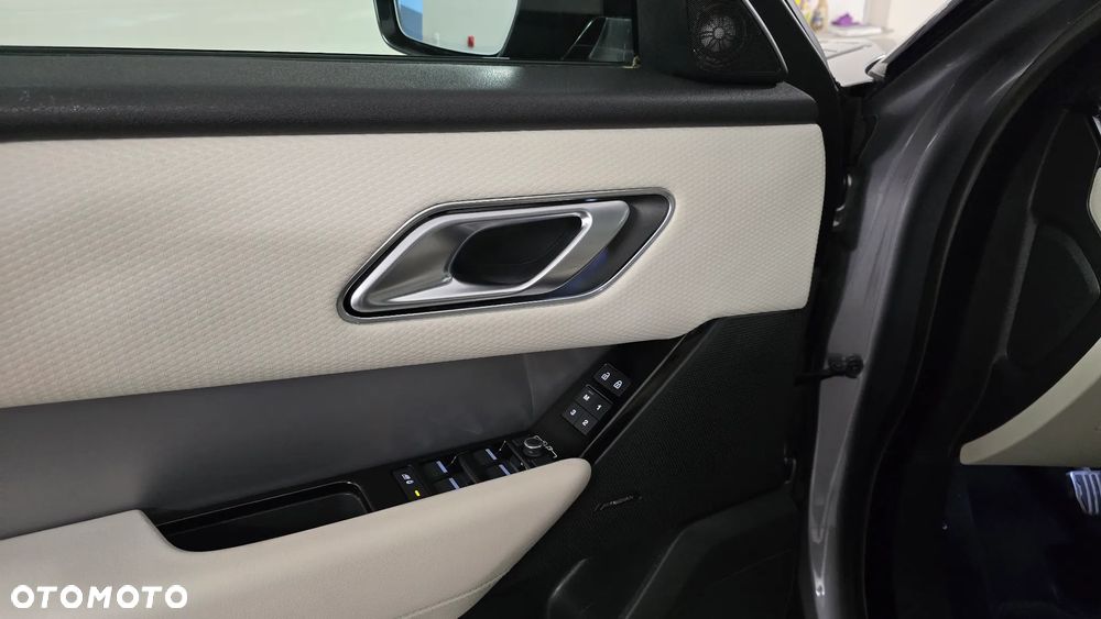 Land Rover Range Rover Velar 2.0 D200 mHEV R-Dynamic S - 17