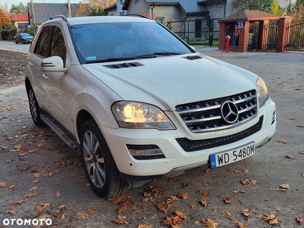 Mercedes-Benz Ml 2011 photo 2