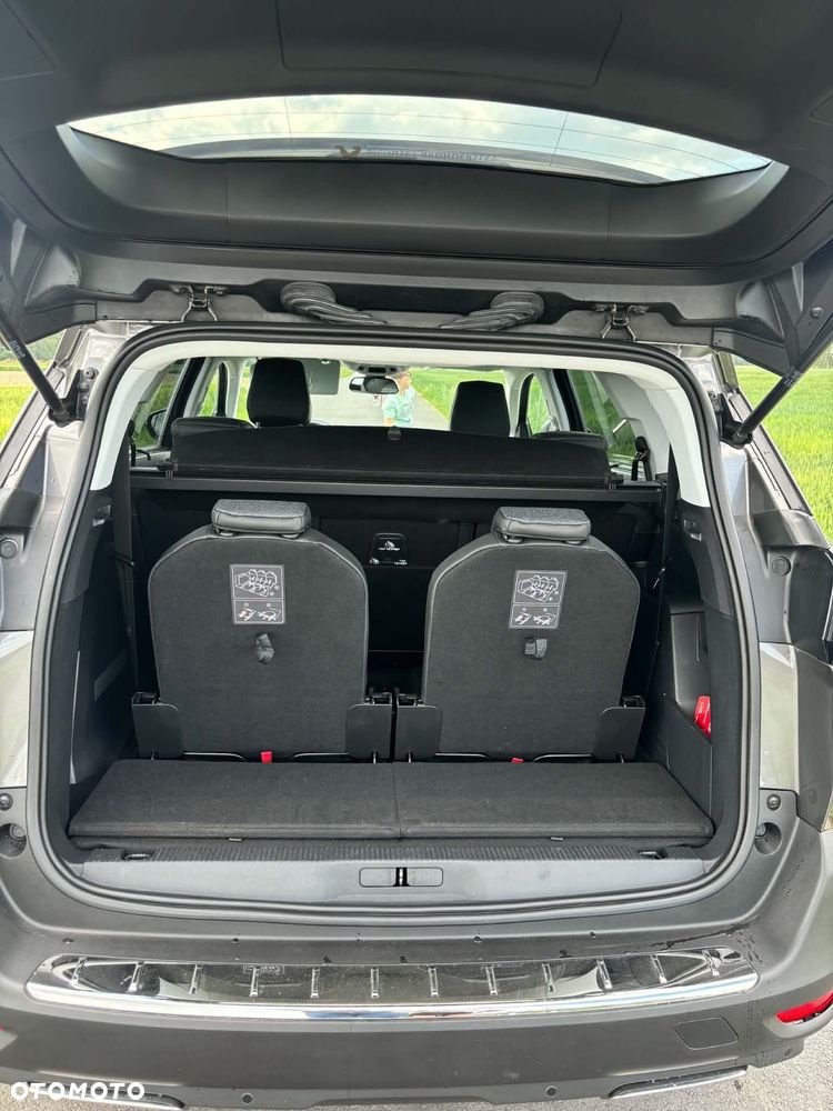 Peugeot 5008 - 8