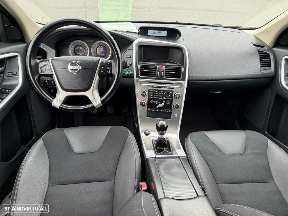 Volvo XC 60 2.0 D3 Drive Momentum - 9