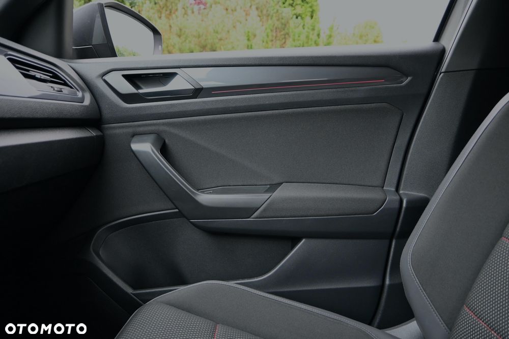 Volkswagen T-Roc 1.5 TSI OPF R-Line - 32