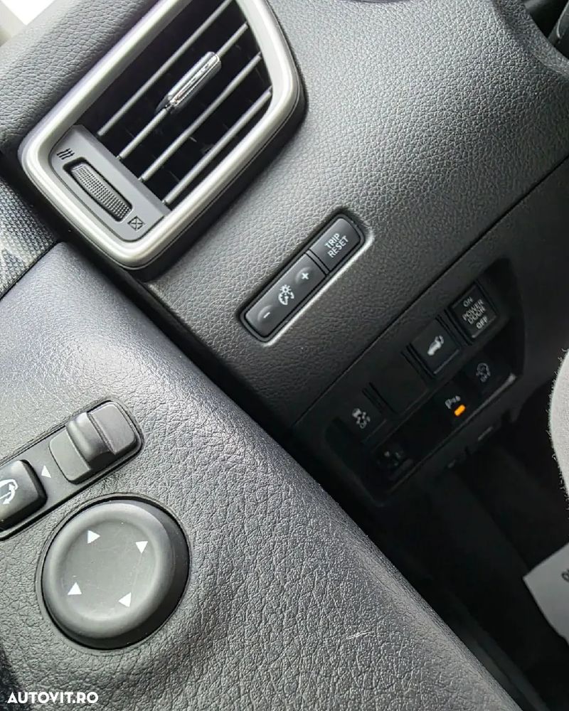 Nissan X-Trail - 11