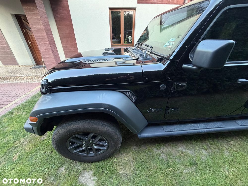 Jeep Wrangler - 15