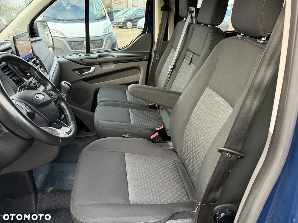 Ford Transit Custom - 19