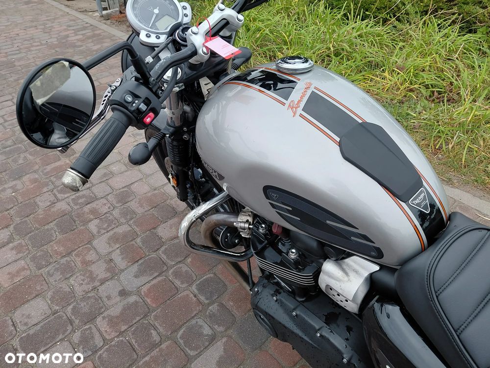 Triumph Street Twin - 23