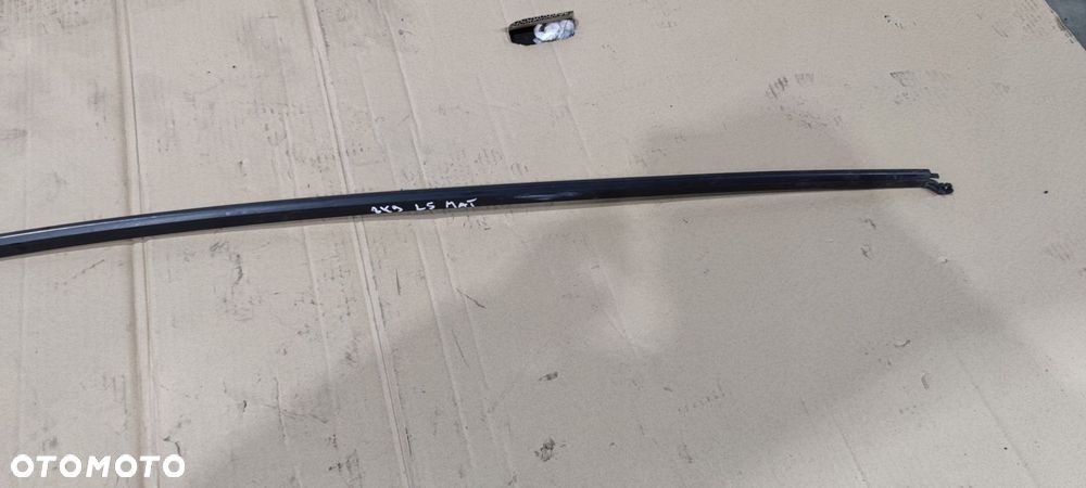 LISTWA KAROSERYJNA LEWA CZARNY MAT AUDI A4 B8 AVANT 8K9853703 - 2