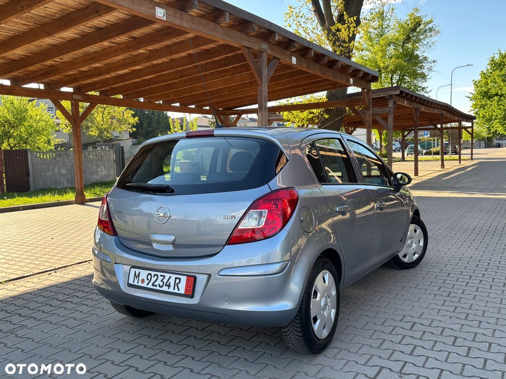 Opel Corsa 1.3 CDTI DPF Cosmo - 4