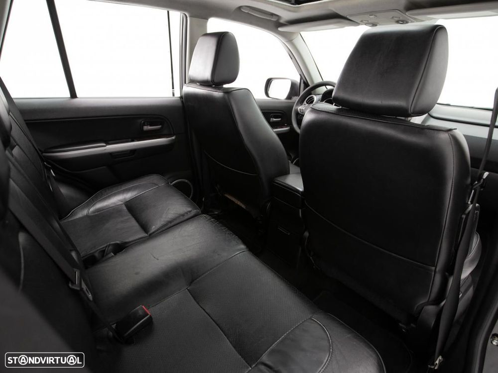 Suzuki Grand Vitara - 11