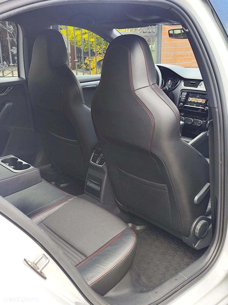 Skoda Octavia 2.0 TDI RS DSG EU6 - 21
