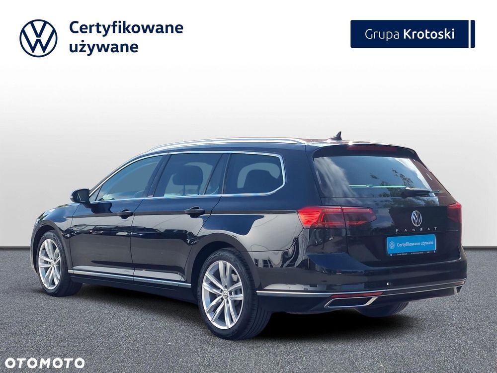 Volkswagen Passat - 4