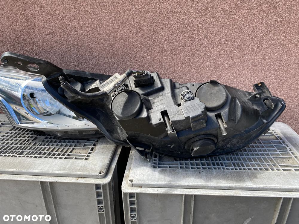 lampy ford b max zwykłe  komplet eu całe - 3