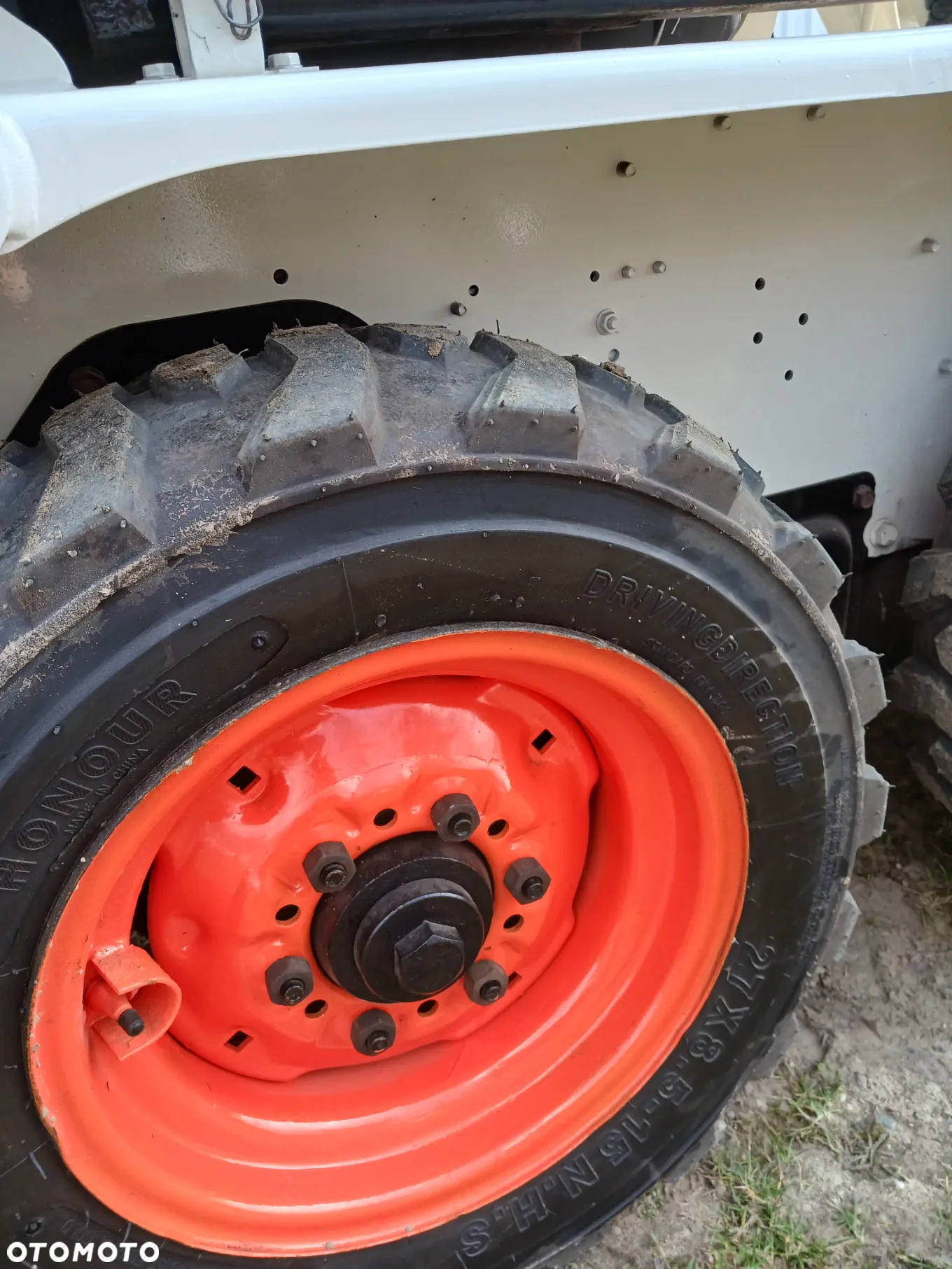 Bobcat S 100 - 10