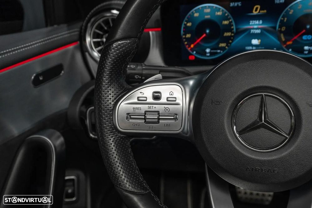 Mercedes-Benz A 250 Limousine e 8G-DCT AMG Line - 11