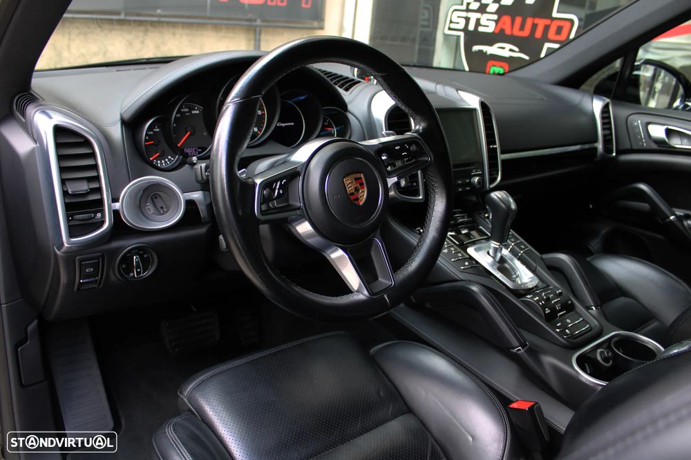 Porsche Cayenne Platinum Edition - 21