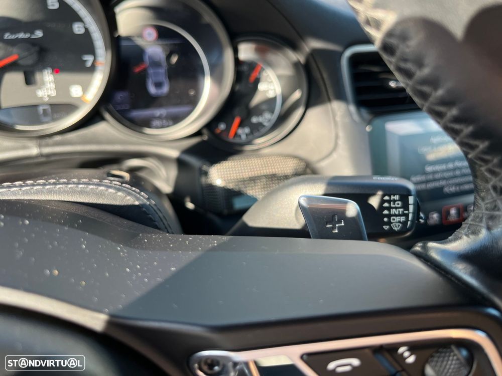 Porsche 911 (991) Turbo S PDK - 50