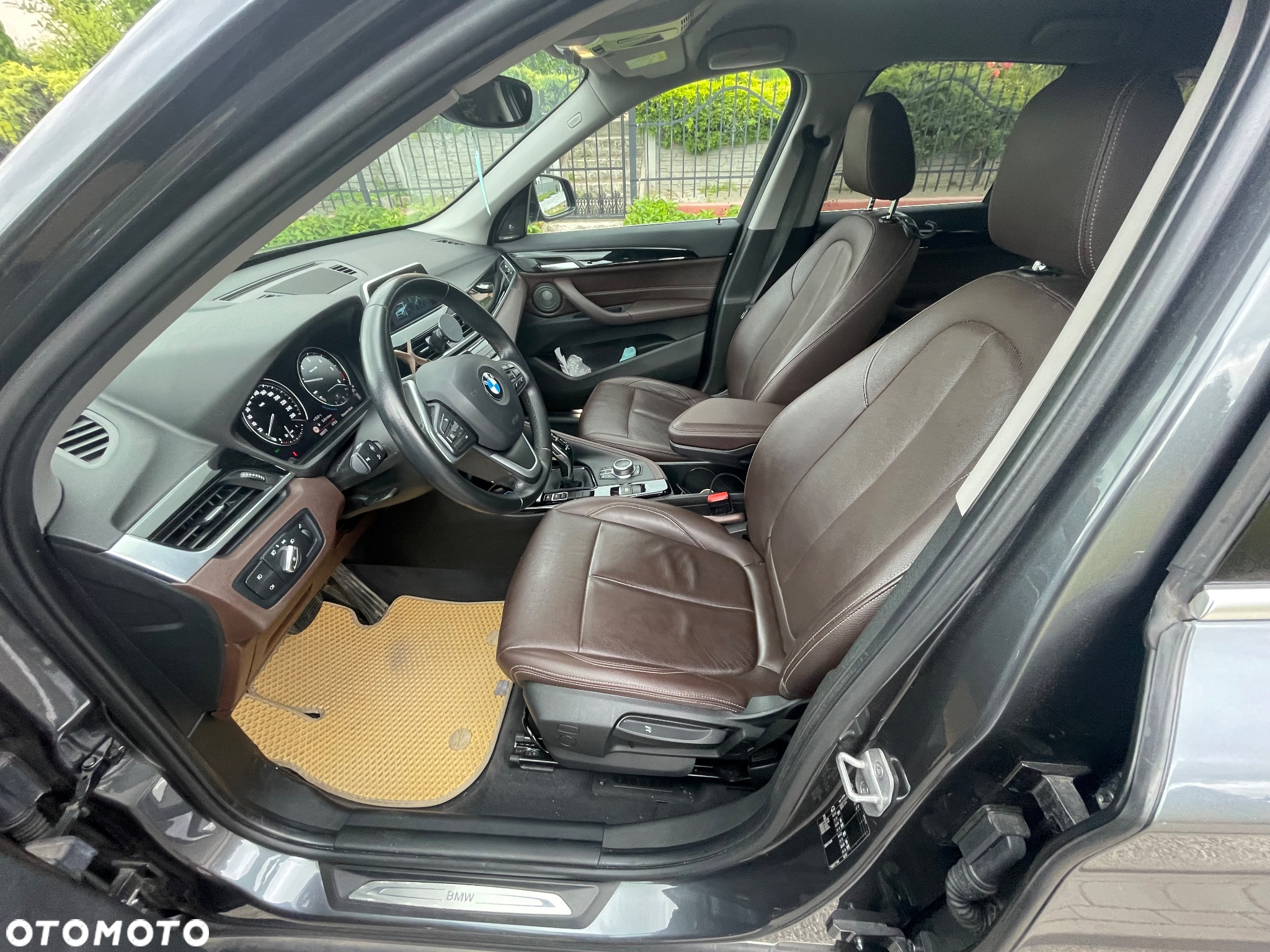 BMW X1 sDrive20d - 11