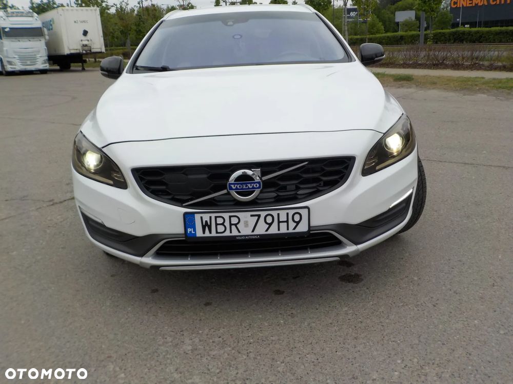 Volvo V60 Cross Country T5 AWD Summum - 23