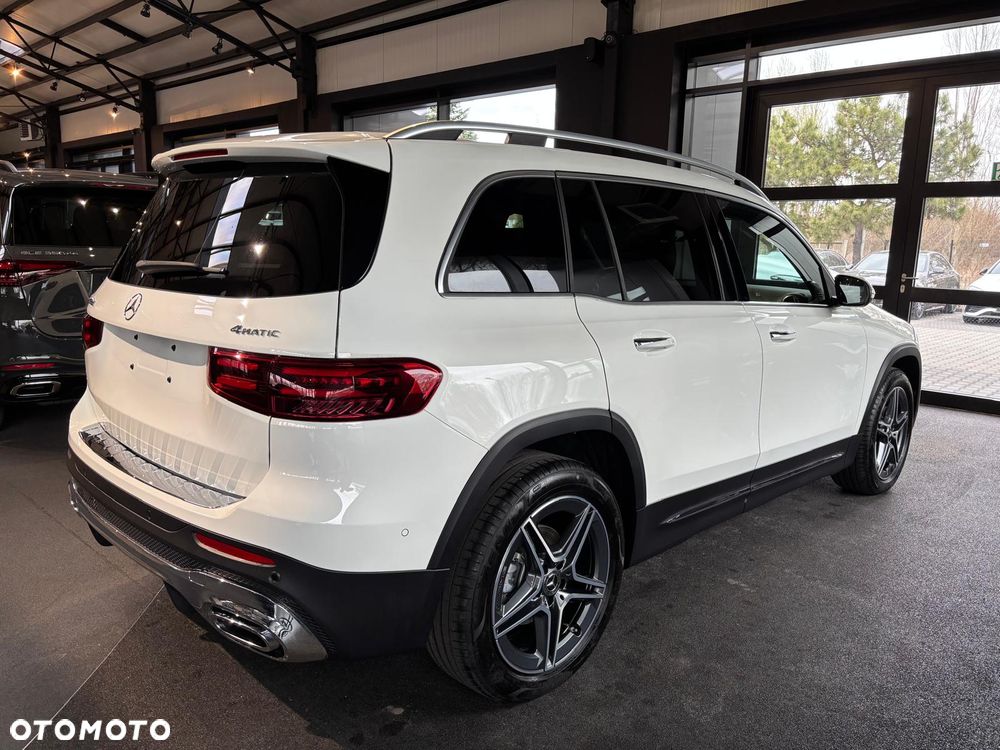 Mercedes-Benz GLB 200 d 4-Matic AMG Line 8G-DCT - 3