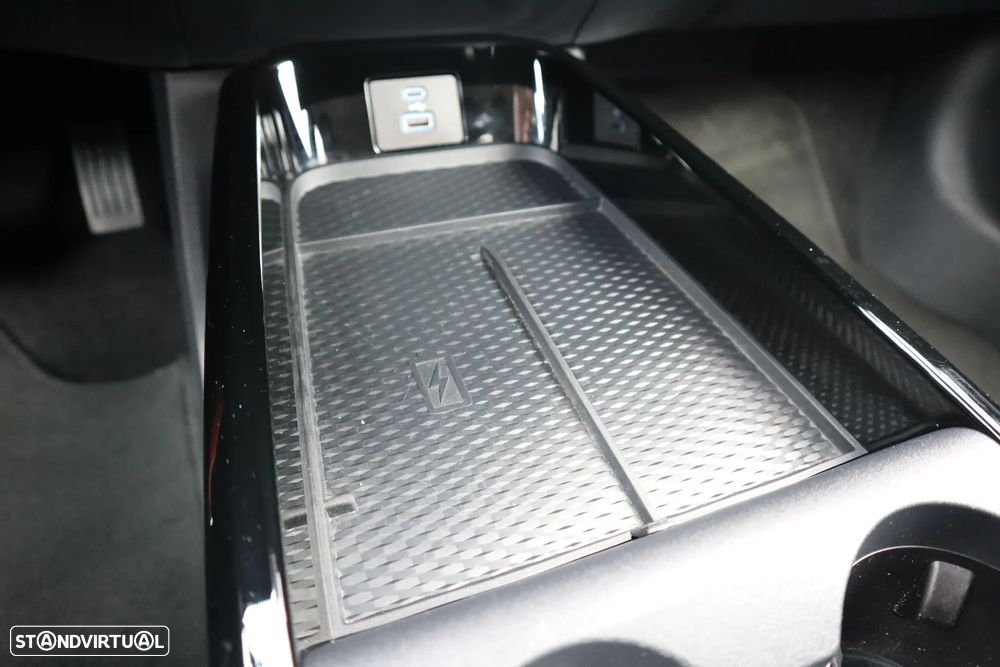 Ford Mustang Mach-E Standard - 32