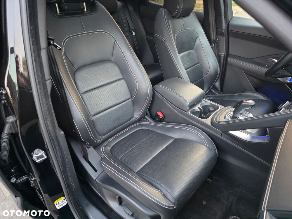 Jaguar E-Pace - 27