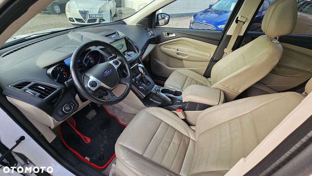 Ford Escape 2.0 EcoBoost FWD Titanium - 14