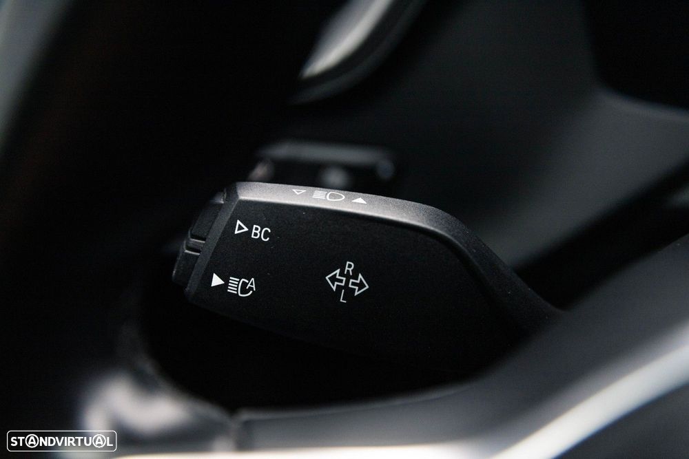 BMW 218 Gran Coupé i Pack Desportivo M - 34