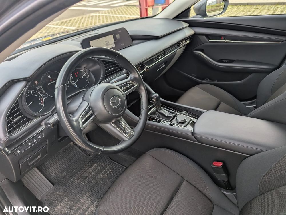 Mazda 3 e-Skyactiv G150 AT MHEV Plus - 10