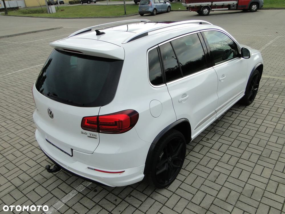 Volkswagen Tiguan 2.0 TDI 4Mot Perfectline R-Style DSG - 12