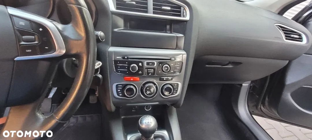 Citroën C4 1.2 e-THP Exclusive - 27