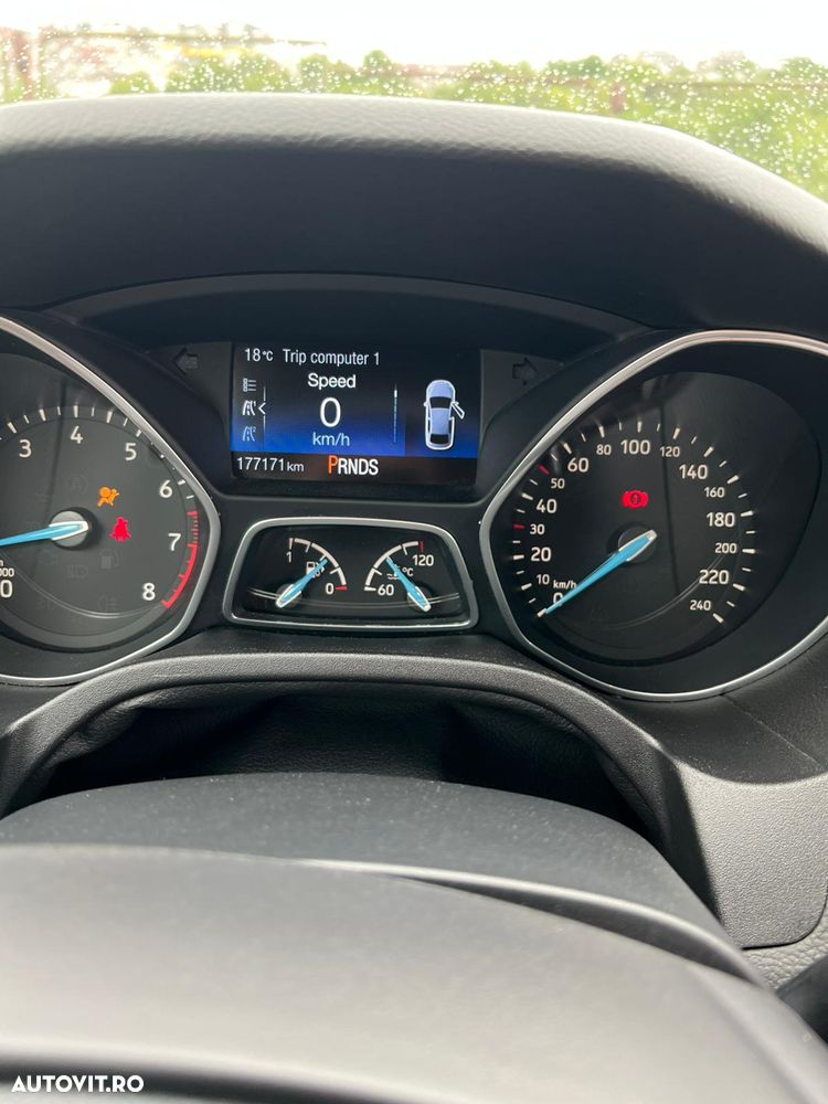 Ford Focus 1.0 EcoBoost Titanium - 5