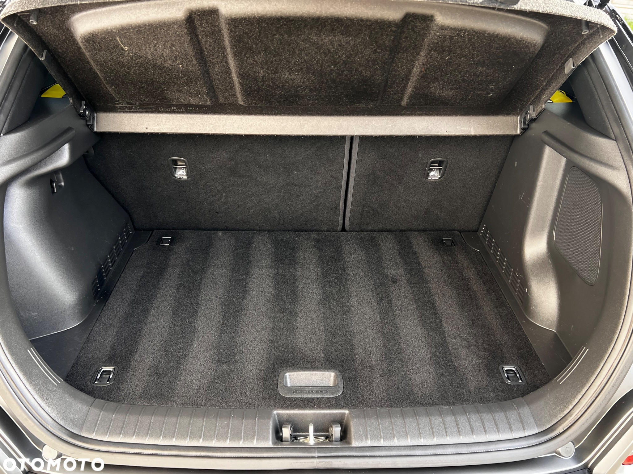 Hyundai Kona 1.6 T-GDI DCT 4WD Unique - 37
