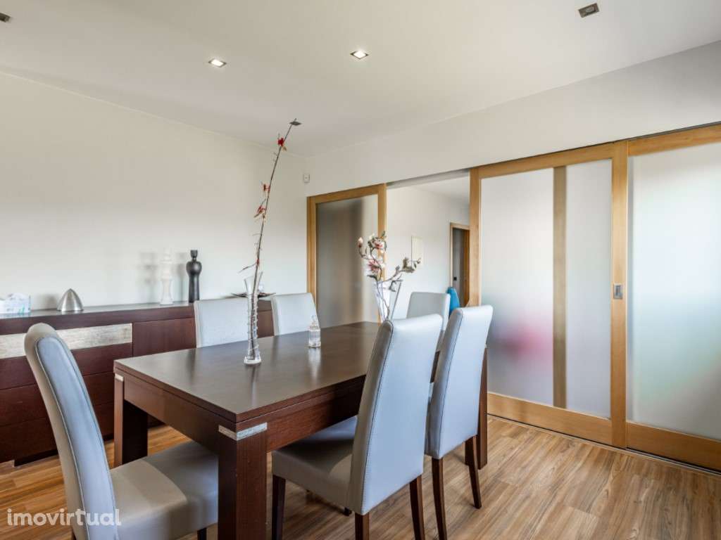 Moradia M6 com Garagem, Buarcos, Figueira da Foz! - Grande imagem: 2/37