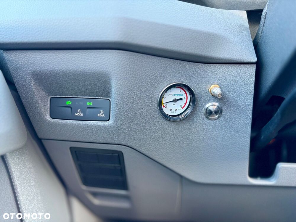 Volkswagen Crafter 35 Podwozie z pojedynczą kabiną silnik: 2,0 l EU6 SCR 177 KM / skrzynia biegów: Przedni napęd automatyczna 8-biegowa rozstaw osi: 4490 mm - 16