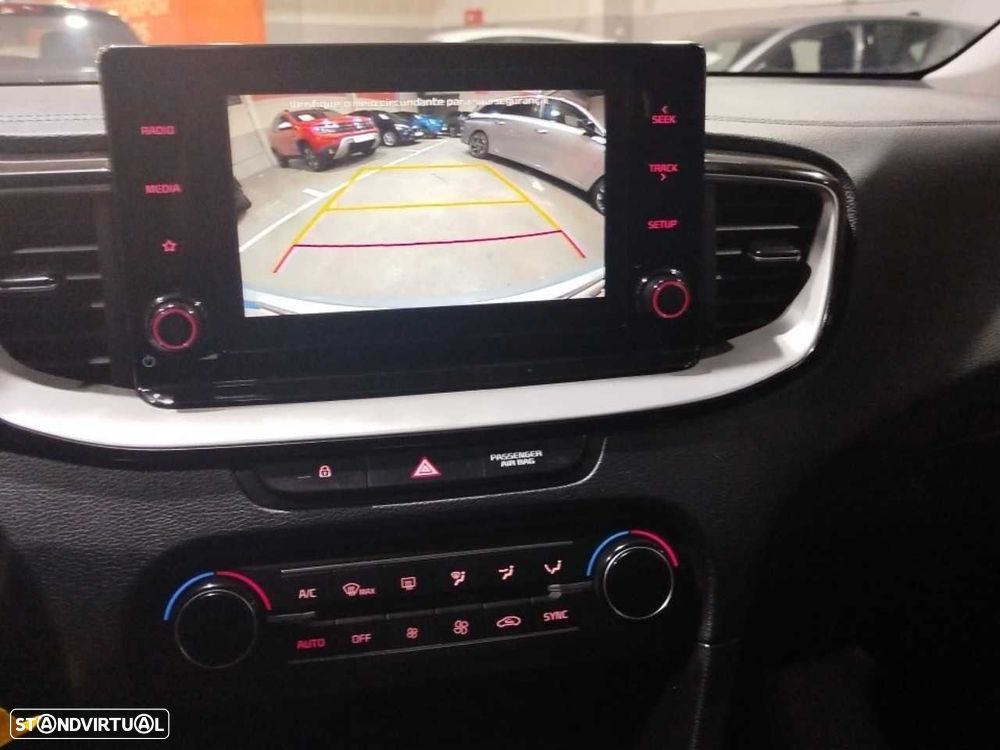 Kia Ceed SW 1.0 T-GDI Drive - 17