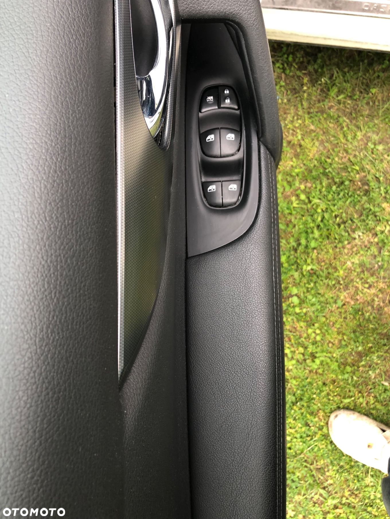Nissan Qashqai 1.5 dCi N-Connecta - 30