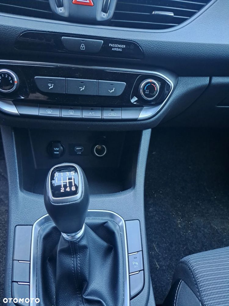 Hyundai i30 1.5 DPI Modern - 18