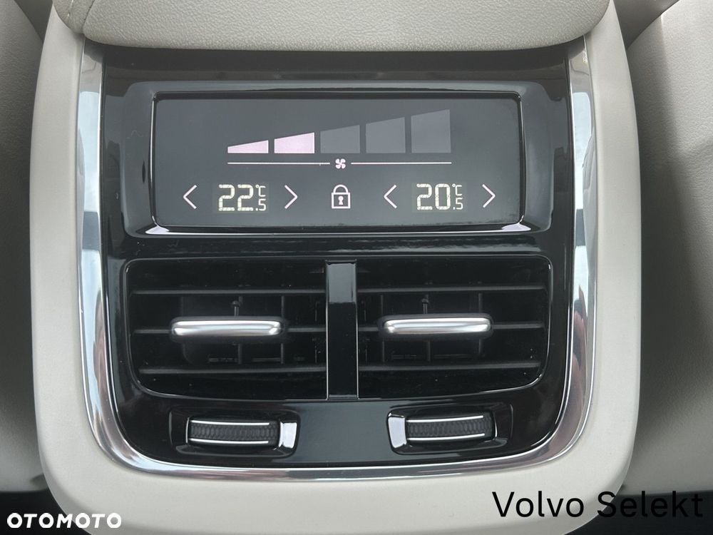 Volvo XC 60 - 38