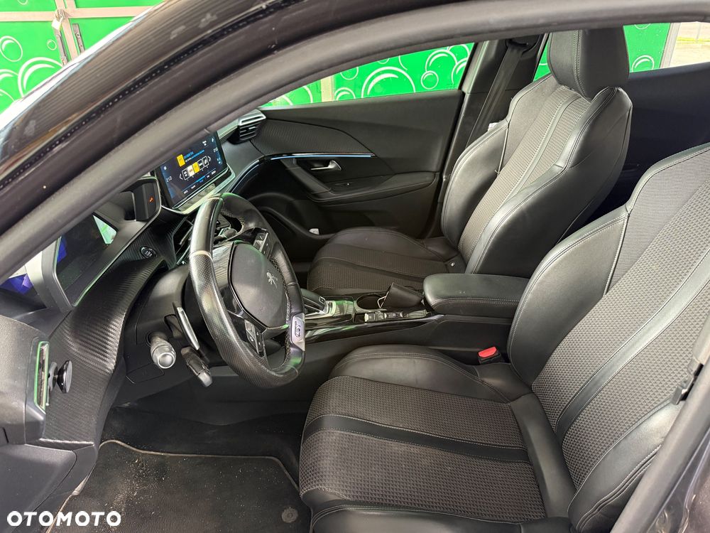 Peugeot 2008 1.2 PureTech GT Pack S&S EAT8 - 16