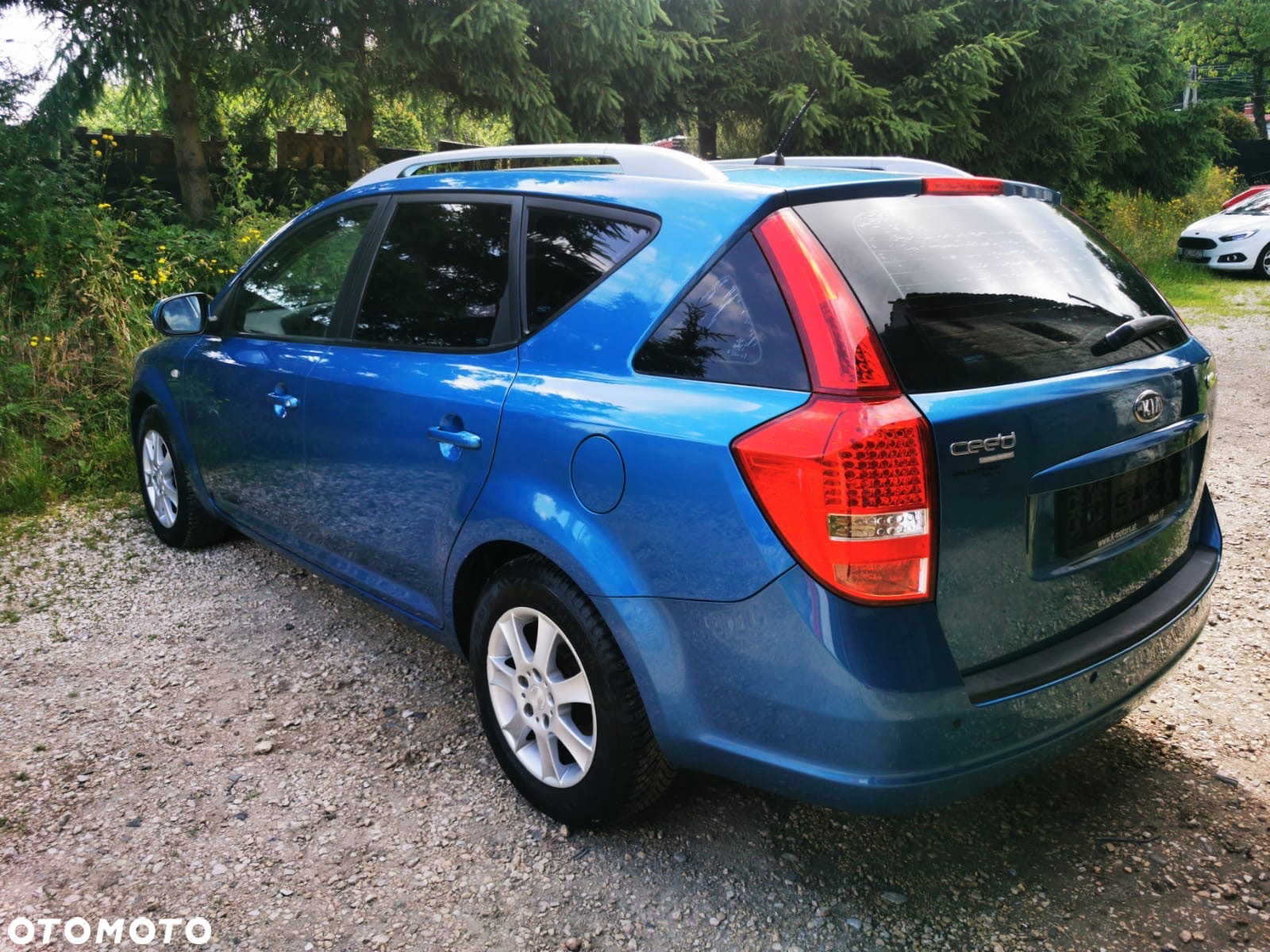 Kia Ceed 1.4 CVVT Dream Team Edition - 6